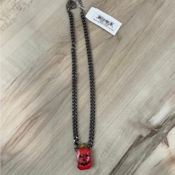 Betsey Johnson Jack-o'-lantern Necklace & match 3 Jack O Lantern Drop Earrings. - Picture 6 of 9
